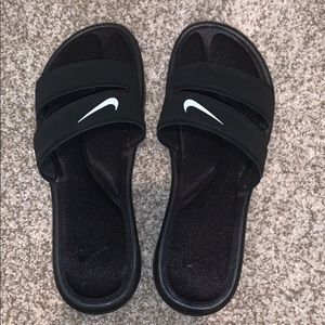 Nike sandals-women-size 8